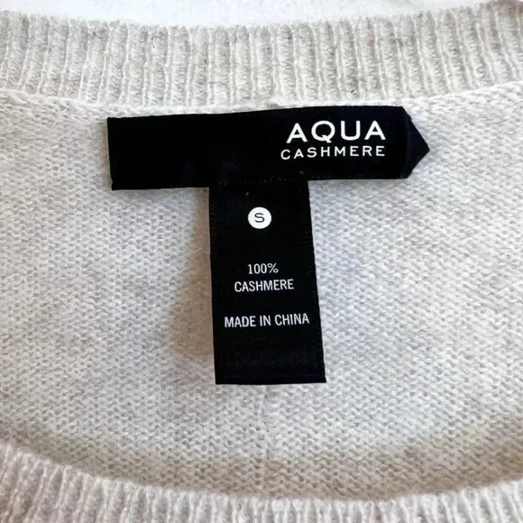 Aqua Women’s 100% Cashmere Classic Cream Crew Neck Sweater Small - Picture 6 of 8